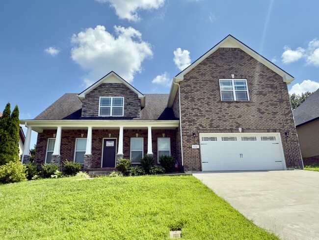 Building Photo - 532 Larkspur Dr