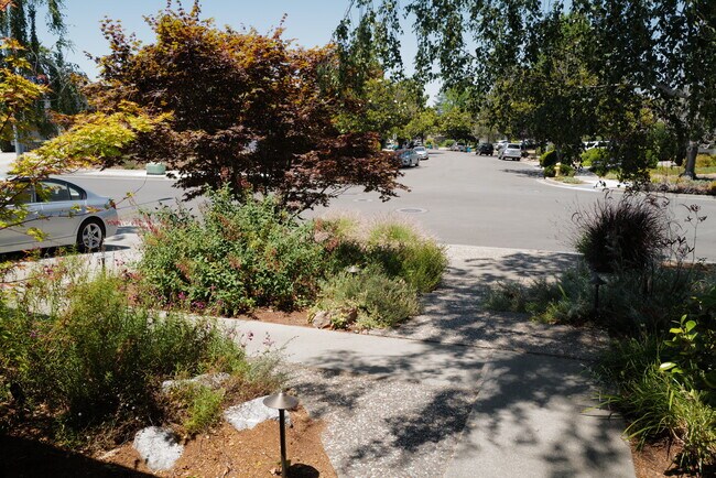 Building Photo - 21590 Fitzgerald Dr