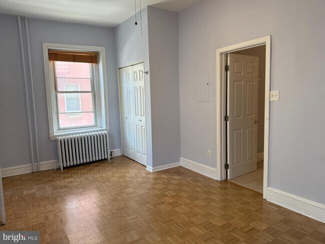 Building Photo - 2519 Brown St
