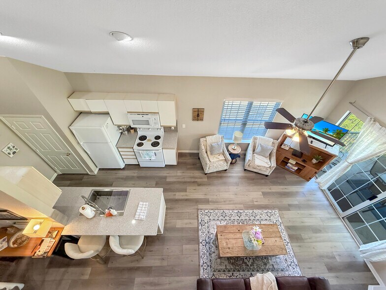 Building Photo - 815 Holiday Rdg