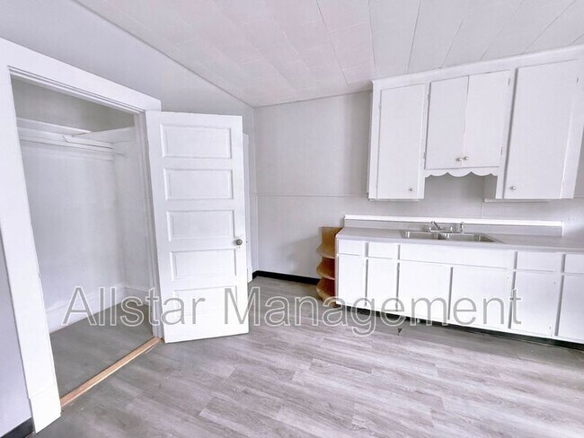 Building Photo - 6714 Worley Ave