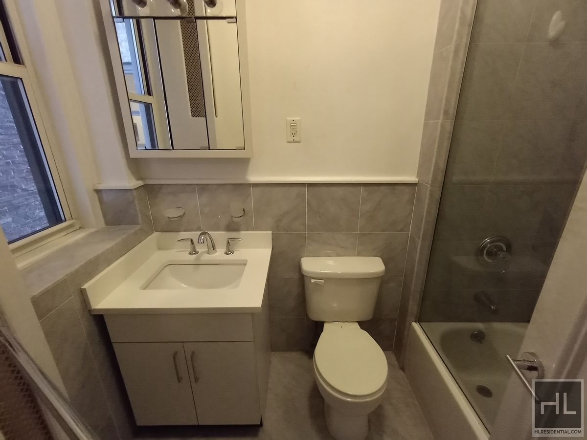 Building Photo - WEST 86 STREET