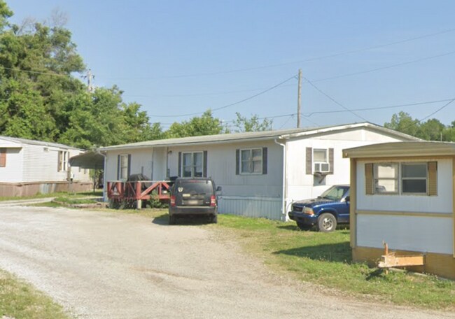 Building Photo - 1208 Oak St