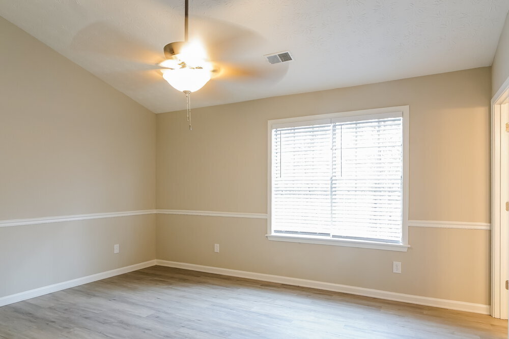 Building Photo - 890 Highland Terrace NE
