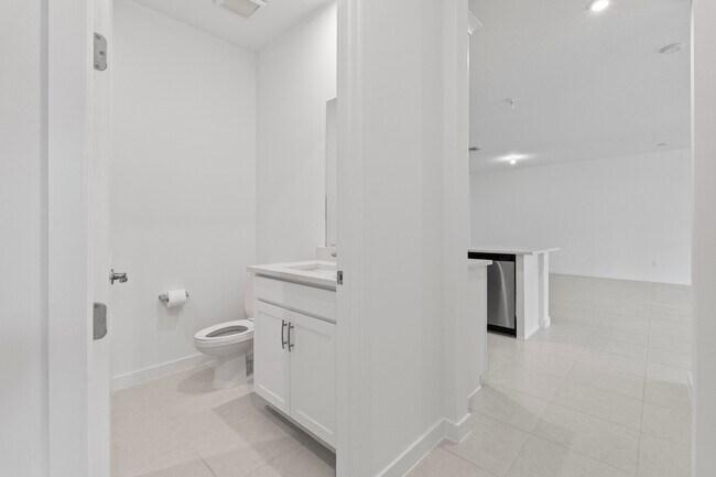 Building Photo - 7292 Lenora Ln