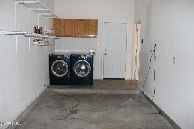 Building Photo - 6832 Canyon View Ln