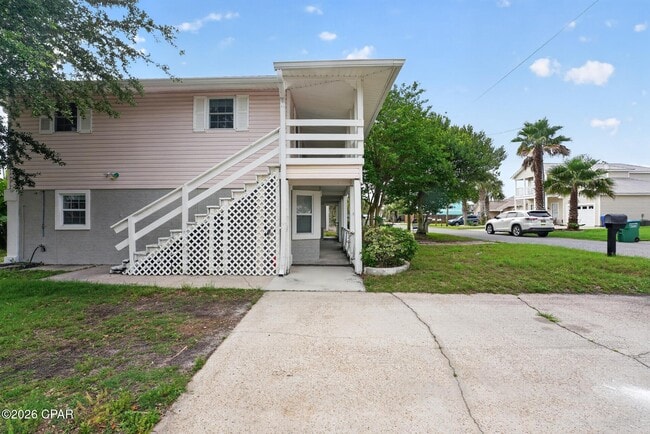Building Photo - 14108 Pelican St