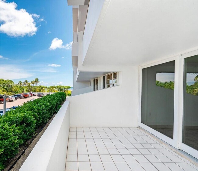 Building Photo - 177 Ocean Ln Dr