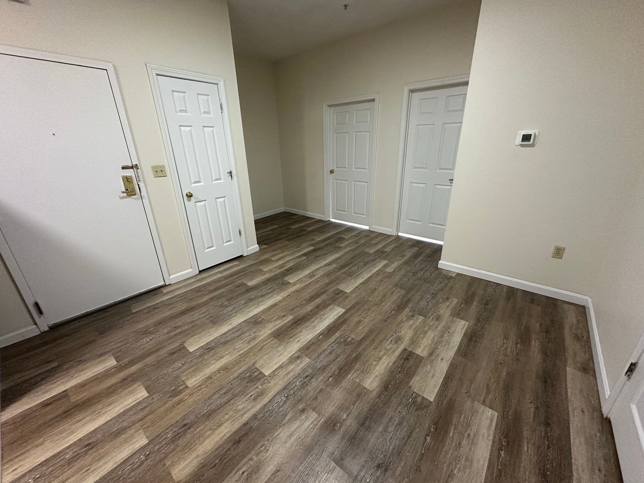 Building Photo - 76 Essex St