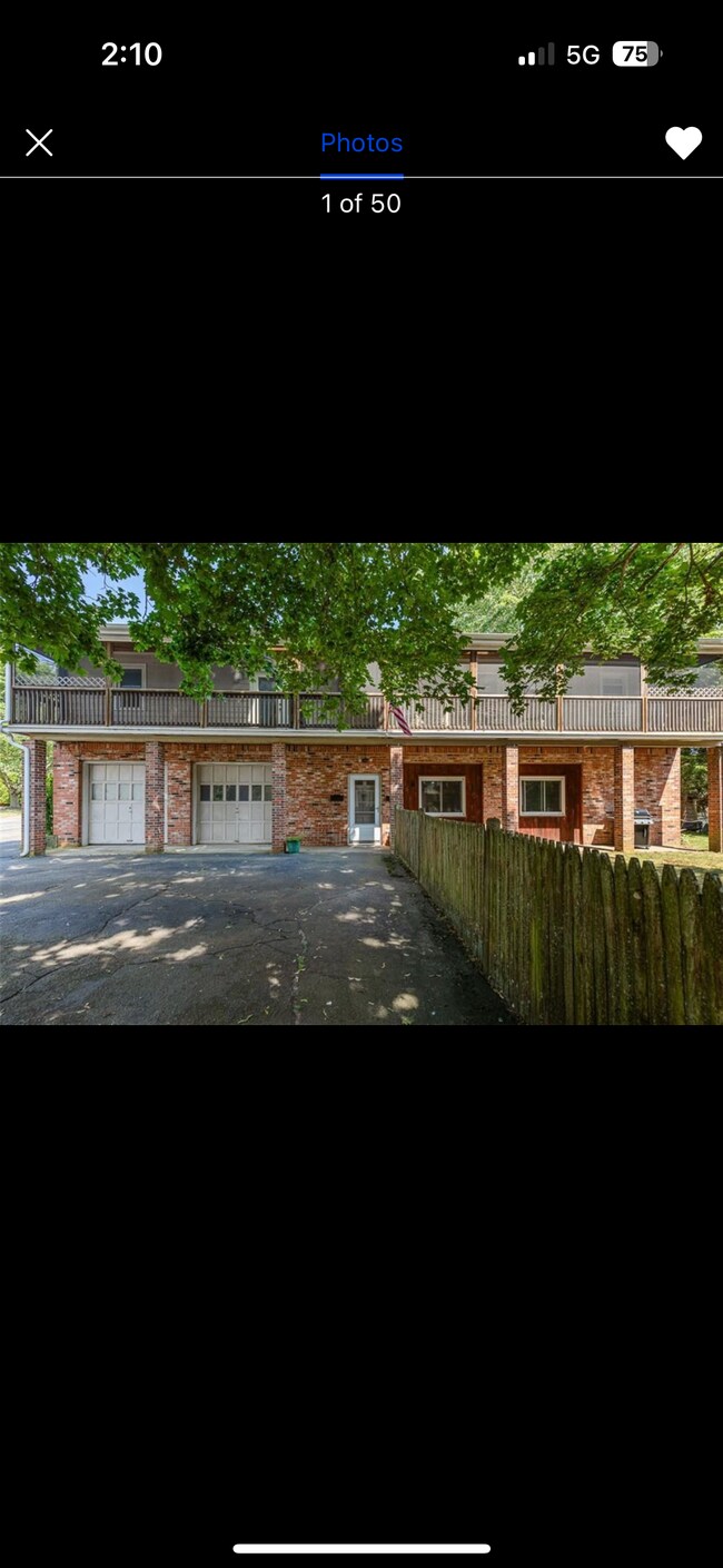 Building Photo - Barrington Brick House