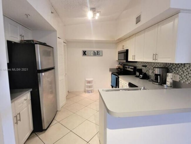 Building Photo - 9645 NW 1st Ct