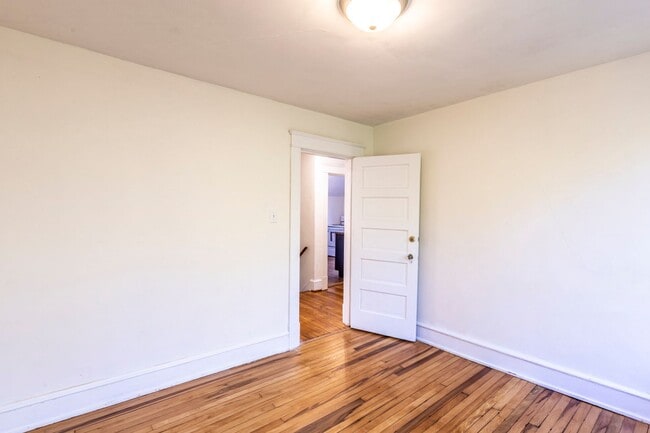 Building Photo - 213 Todd Ave