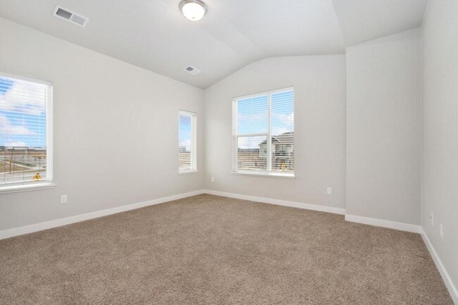 Building Photo - 4190 S Park Dr