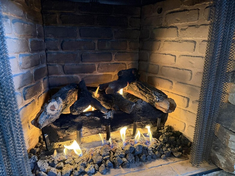 Building Photo - 105 Rojo Dr