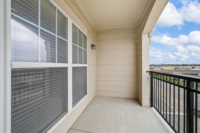Building Photo - 1251 Strassner Dr