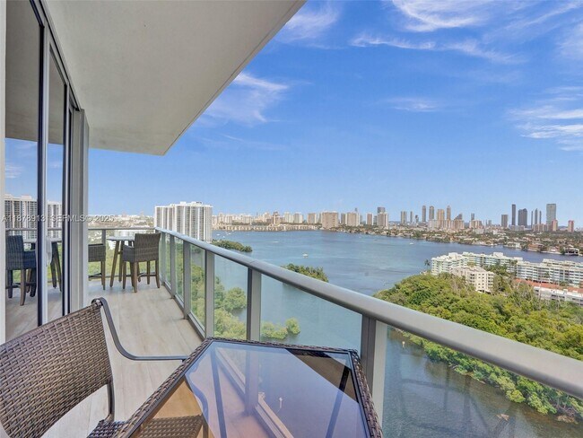 Building Photo - 16385 Biscayne Blvd