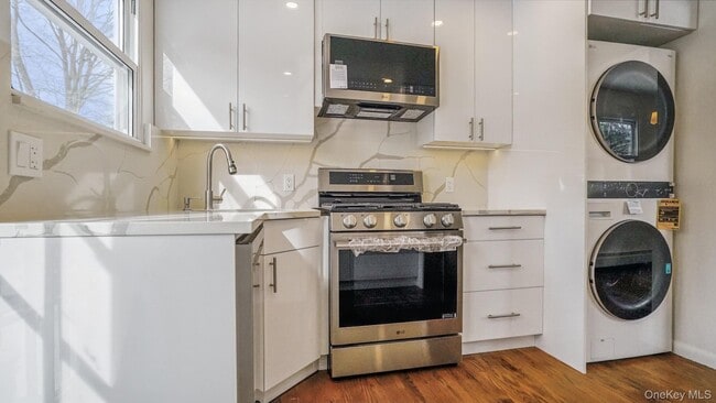 Building Photo - 100 E Sunnyside Ln