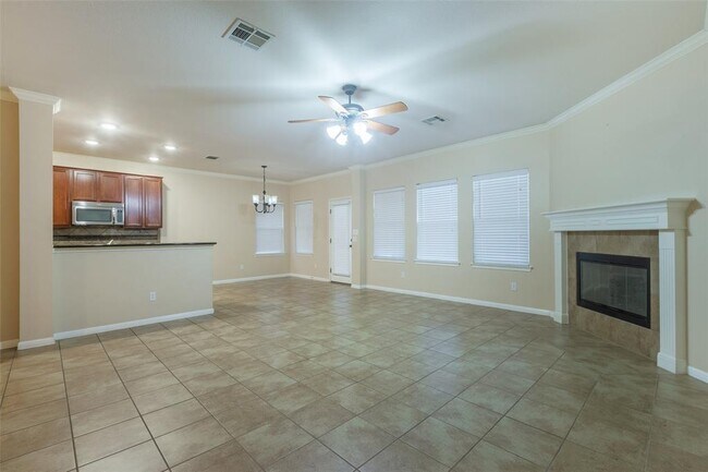 Building Photo - 4202 Fairmeadow Dr