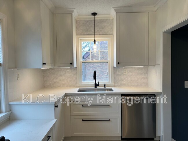 Building Photo - 2909 46th St