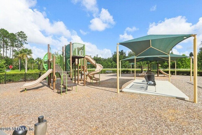 Building Photo - 118 Carousel Dr