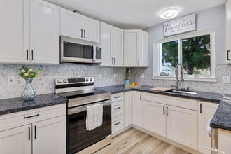 Building Photo - Stunning 1 Story Home Professionally Remod...