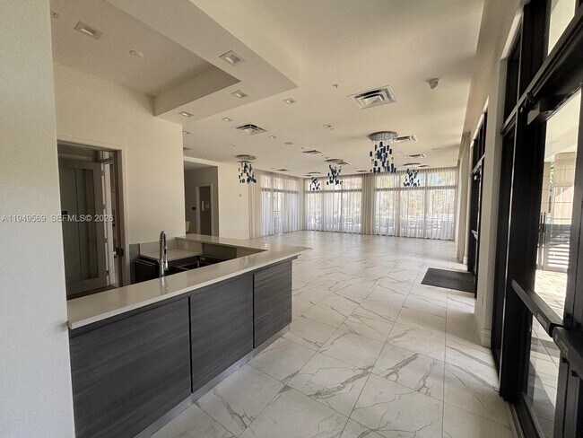 Building Photo - 4636 NW 84th Ave