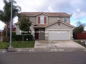 Building Photo - Updated 4 Bedroom Two Story Home That Is B...