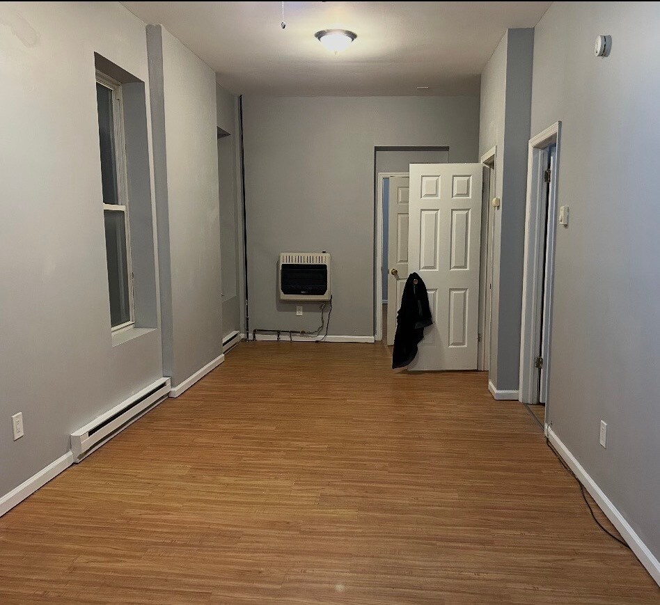 Building Photo - 33 Congress St