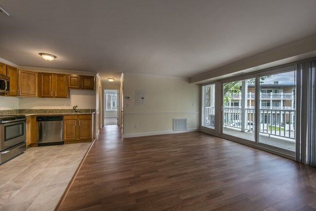 Building Photo - 105 Westgate Dr
