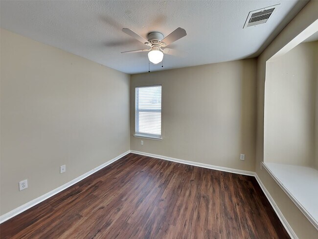 Building Photo - 18219 Rexine Ln