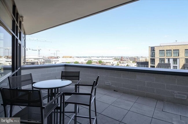 Building Photo - 460 New York Ave NW