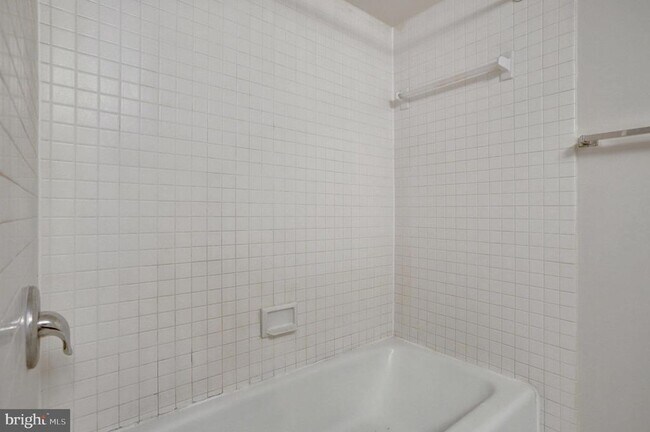 Building Photo - 3709 S George Mason Dr
