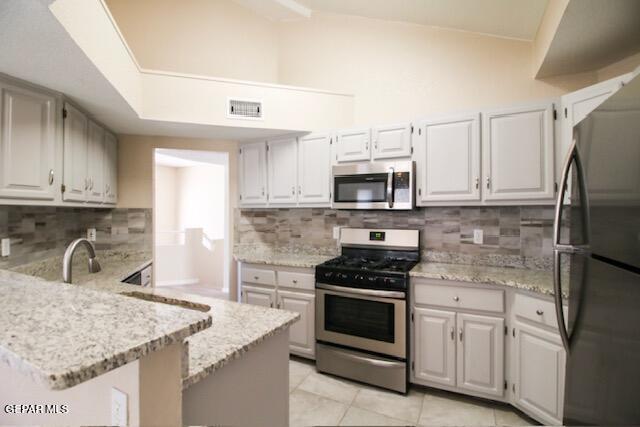 Building Photo - 4852 Excalibur Dr