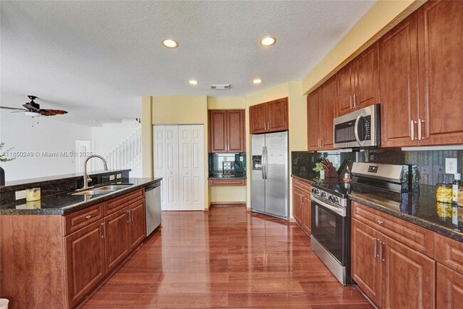 Building Photo - 10730 NW 56th Ct
