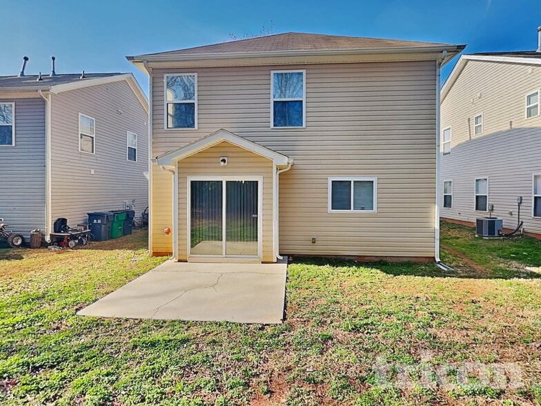 Building Photo - 10242 Hugue Way