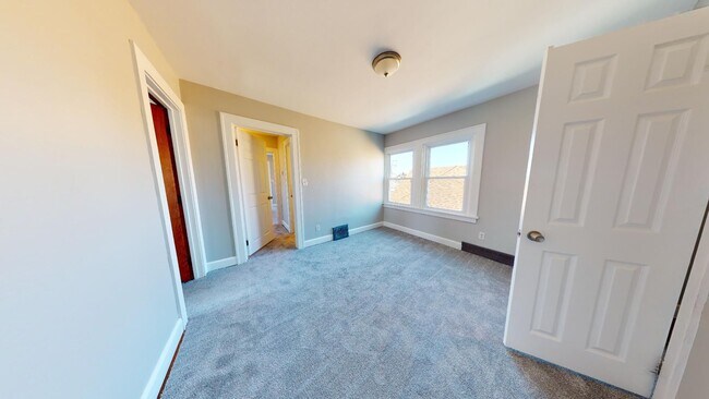 Building Photo - 6711 Dartworth Dr