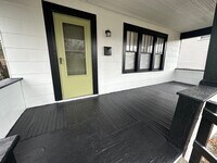 Building Photo - 707 Northview Ave