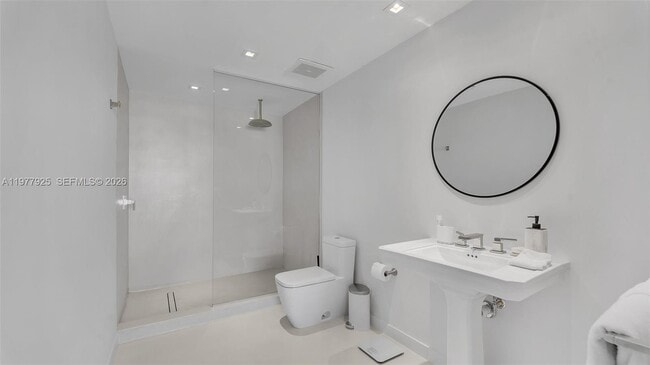 Building Photo - 3301 NE 1st Ave