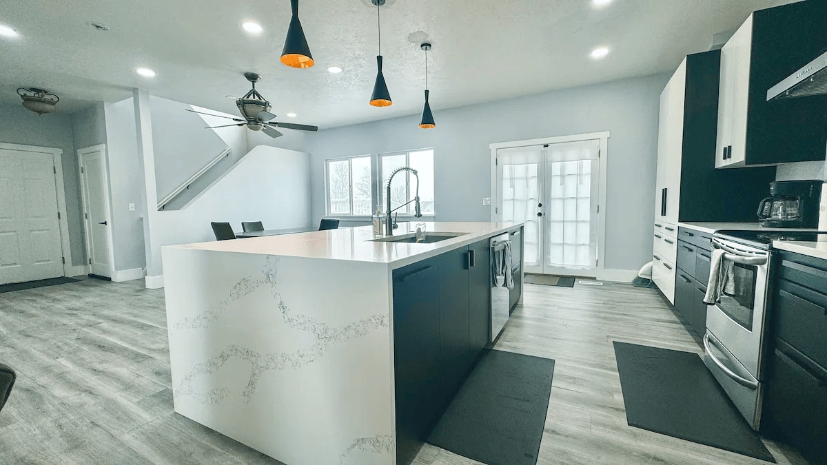 Building Photo - 14380 Henry Day Rd