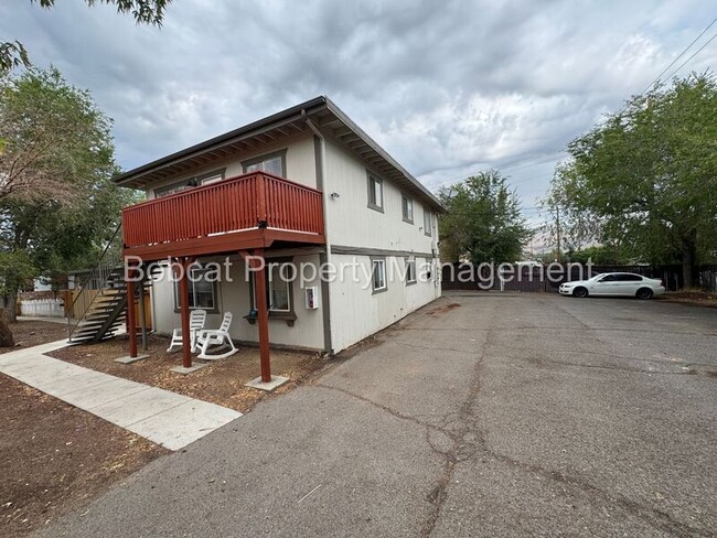 Building Photo - 1501 N Edmonds Dr