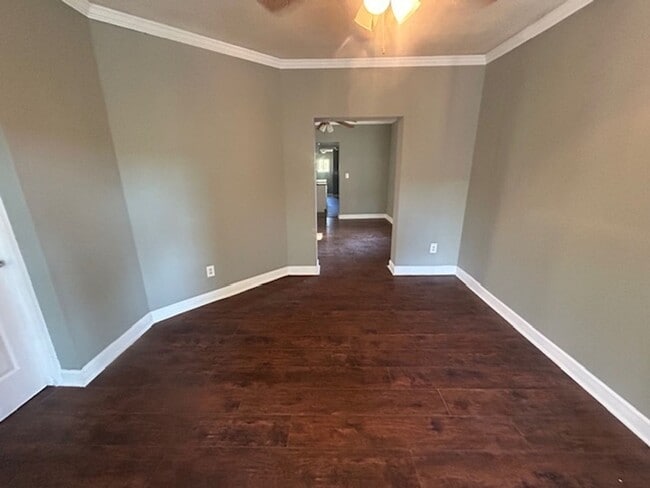 Building Photo - 3530 Beaumont Ave