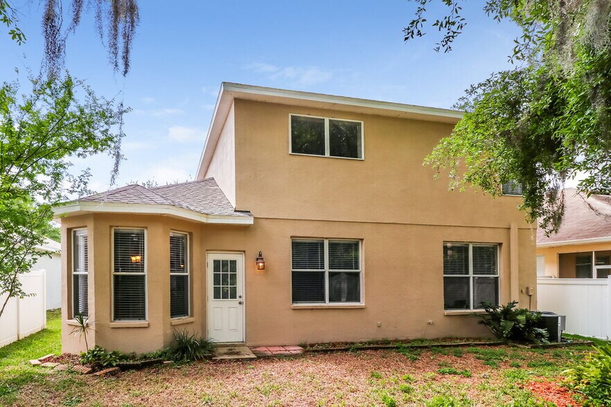 Building Photo - 7305 Brightwater Oaks Dr