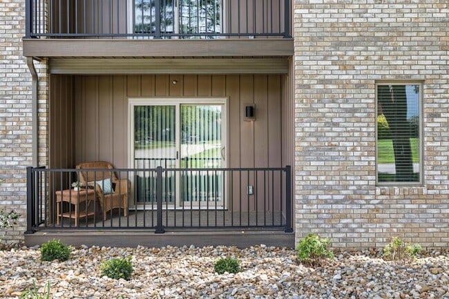 Building Photo - 1665 Riva Ridge Dr
