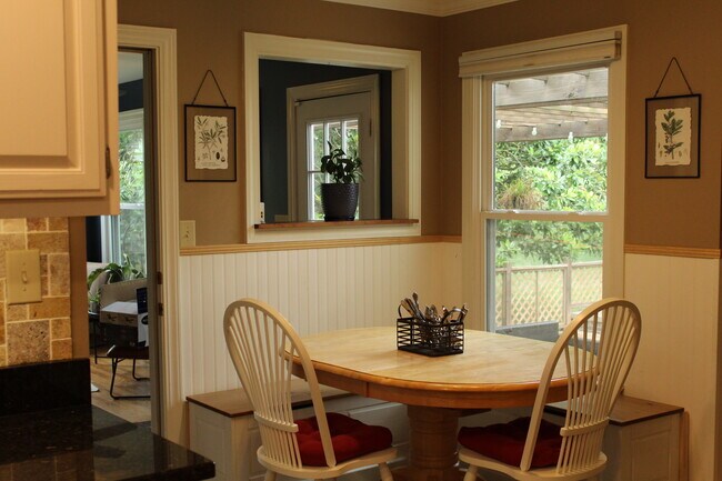 Building Photo - 1782 Riverhaven Dr