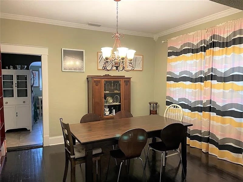Dining room view 2 - 419 E Belmar St