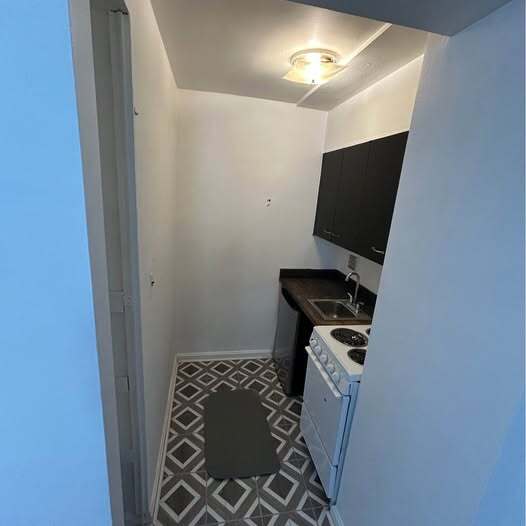 Building Photo - 11820 Edgewater Dr