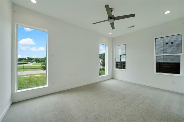 Building Photo - 8356 Fairview Dr