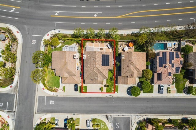 Building Photo - 4640 E Somerton Ave