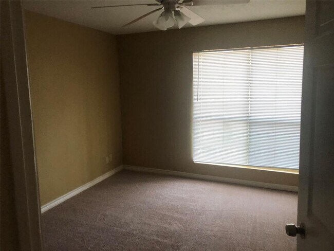 Building Photo - 14515 Wunderlich Dr