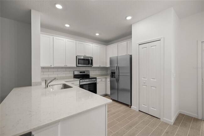 Building Photo - 3601 SE 37th Ct
